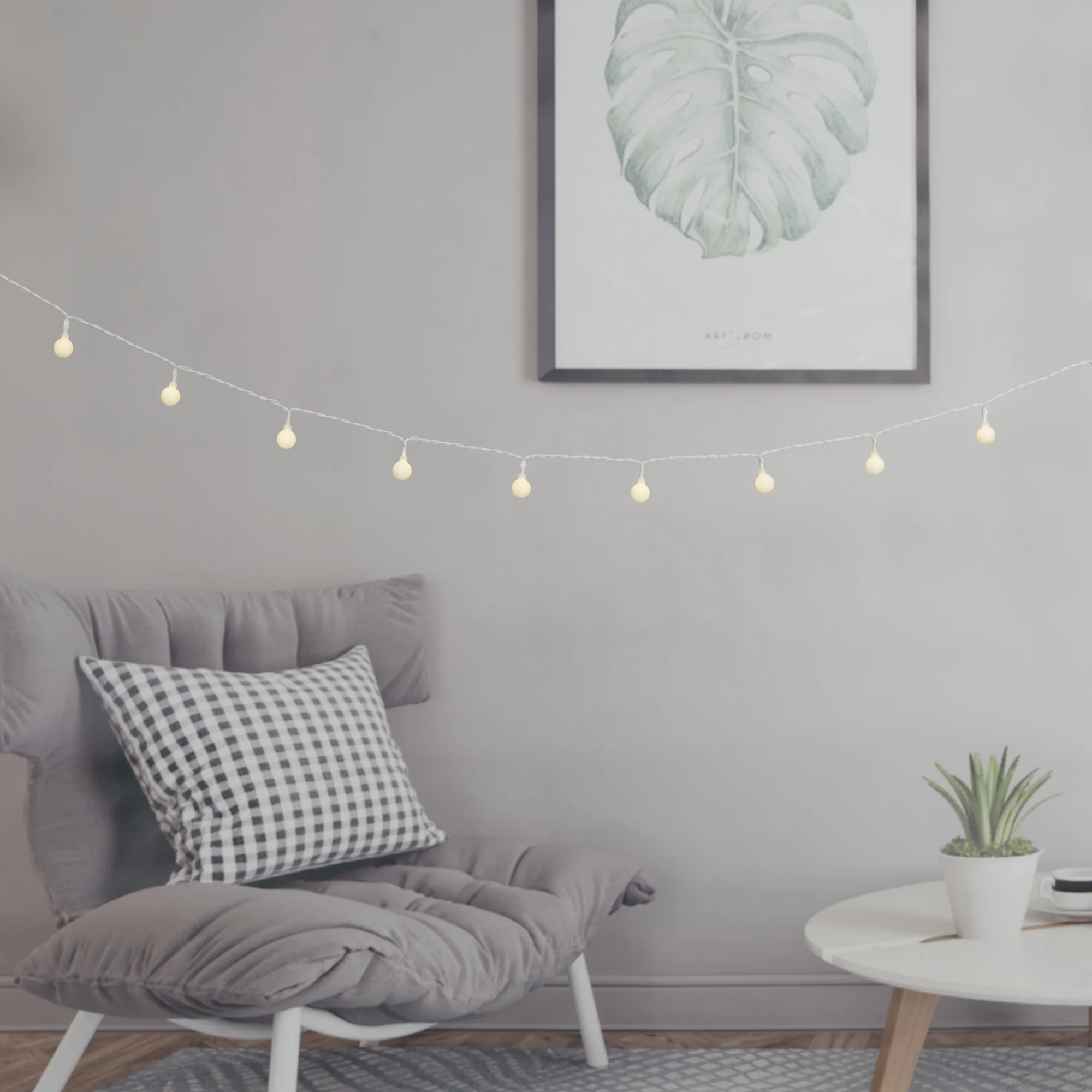 Mainstays Indoor 50-Count LED Globe Lights, with Frosted White G20 Globes, AC-Adaptor, 4.5 Volts - Image 6